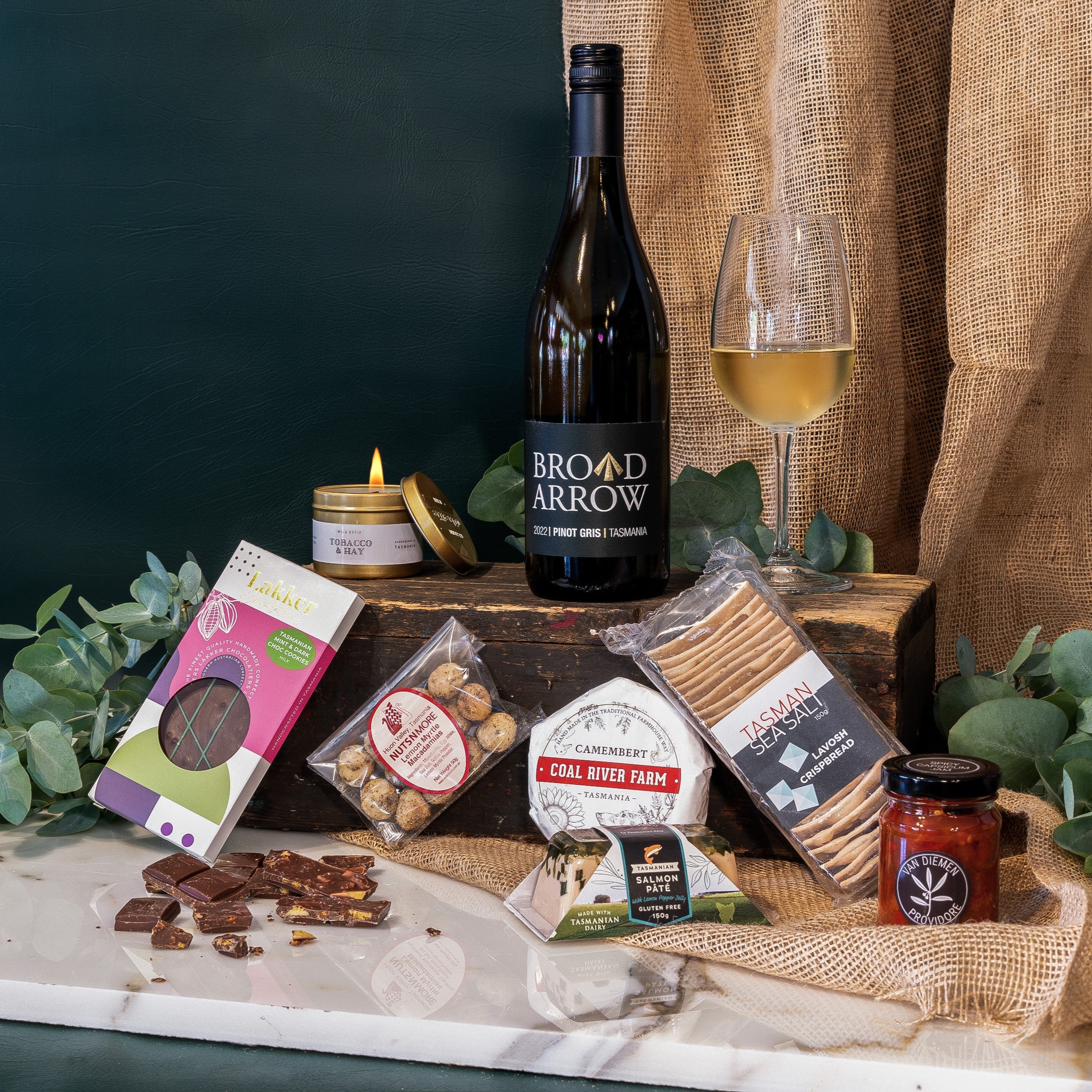 White Wine Gourmet Hamper – Florage Tasmania